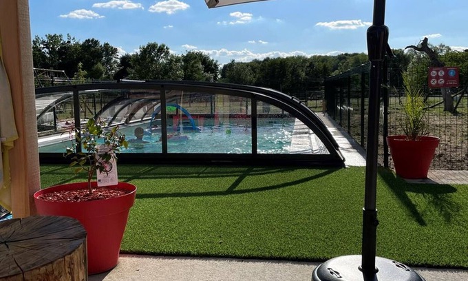 Saint-Georges-du-Bois Cottage | Gîte familial avec piscine, activités, animaux et grand jardin près d'Angers et Saumur