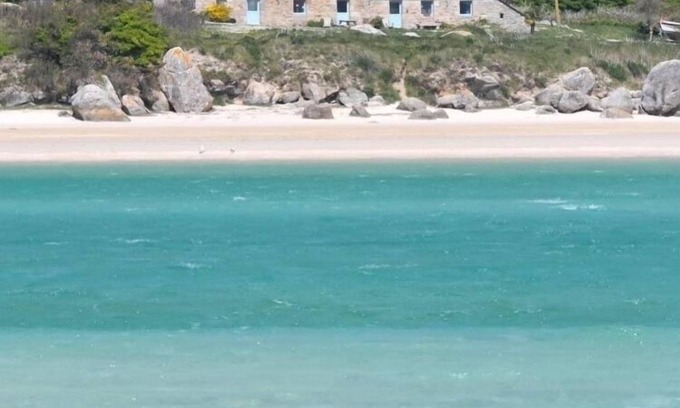 Berven Maison | Charmante longère avec vue exceptionnelle sur la baie du Kernic