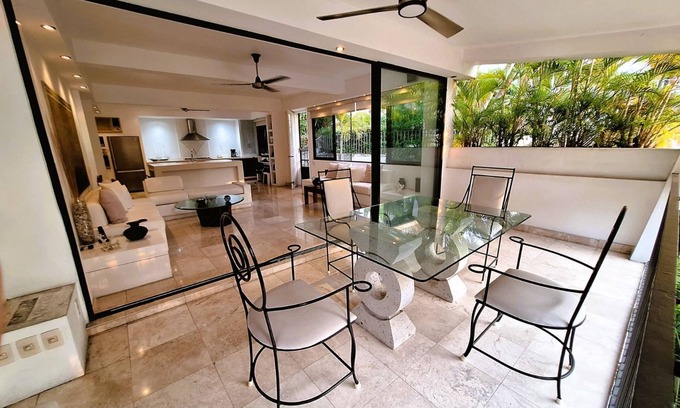 Costa Azul Appartement | Charming first floor 2-bedroom apartment in beautiful Acapulco de Juárez