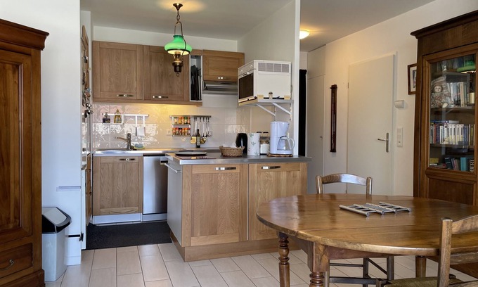 Saint-Ouen Appartement | Appartement neuf calme 2 pièces 50 m2 ( 538 ft2) avec parking gratuit privatif