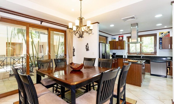 Playa Hermosa Copropriété | Charming Floor Level 3 Bedroom Condo - Beach Front! Sol y Mar 4C