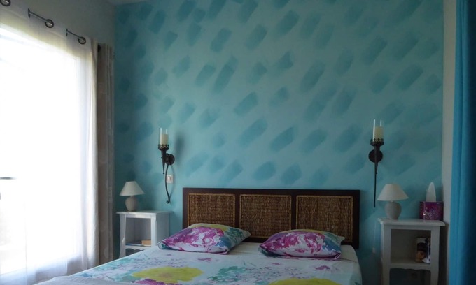 Lamonzie-Saint-Martin Maison | Chambre d'hôtes de charme avec coin cuisine, au calme