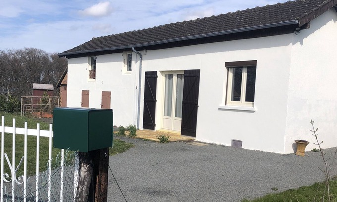 Saint-Pierre-de-Frugie Maison | Charming house in the Dordogne near cultural sites and landscaped lake