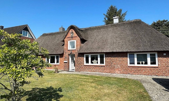 Grellsbull Maison | Charming Fresen Hus Holiday Home in Scenic Humptrup, Germany