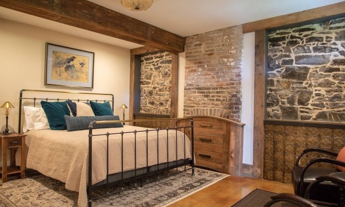 Kingston Appartement | Charming garden apartment with Hudson River views in historic downtown Kingston