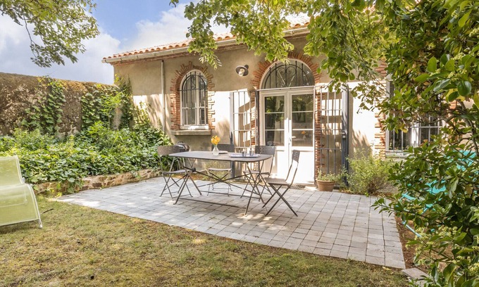 Vue Cottage | Gîte de charme entre Nantes et Côte de Jade - Jardin privé, équipement bébé, wifi, animaux acceptés