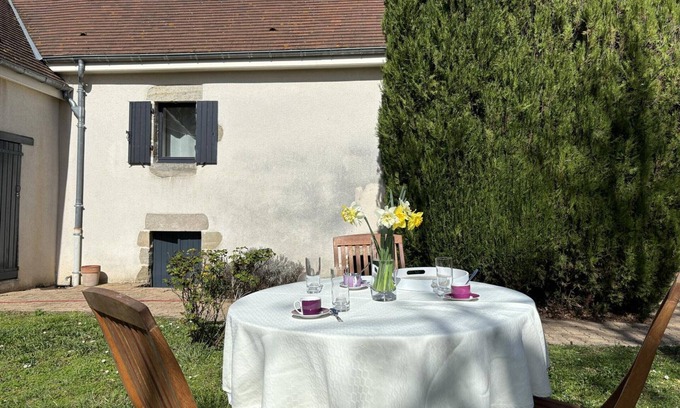 Contigny Cottage | Gîte confort au cœur de l'Allier : randonnées, canoë, pêche, vignoble, terrasse, tout inclus
