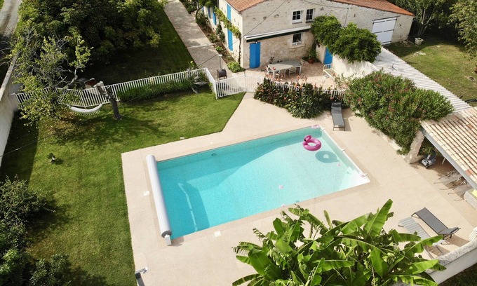 Benet Maison | Charming gîte (8/10pers) in the Marais Poitevin Vendée with heated swimming pool