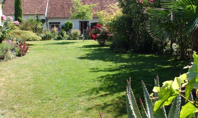 Cour-Cheverny Cottage | GITE DE CHARME AU COEUR DES CHATEAUX DE LA LOIRE (et proche du ZOO DE BEAUVAL)