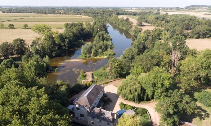 Vaudelnay Maison | Charming gite in an old mill overlooking the river in the Loire Valley