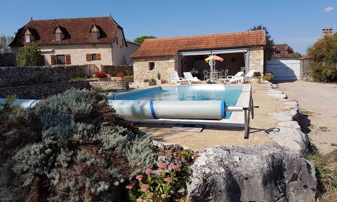 Espedaillac Maison | Gîte de charme avec piscine située dans le Parc naturel des Causses du Quercy.