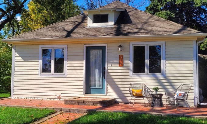 Gretna Maison | Charming Gretna Bungalow Between Omaha and Lincoln