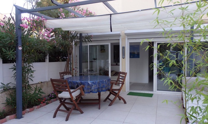 Port Rive Gauche Appartement | Coquet appartement rez-de-chaussée Grande terrasse