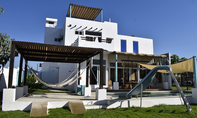 El Paredon Maison | Charming 4-bedroom house with AC and WiFi in beautiful El Paredón Buena Vista