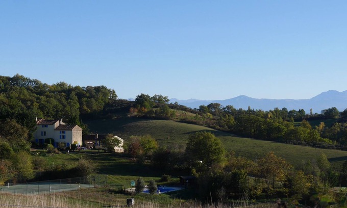 Belpech Autre | Hameau de charme en pleine nature avec Piscine,Tennis, Equitation ...