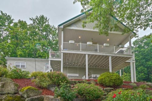 Lisbon Maison | Charming Hanoverton Cottage on Guilford Lake!