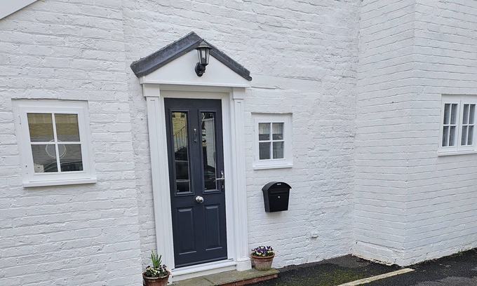 Shrewsbury Maison | Charming hideaway in Shrewsbury town centre with free secure parking.