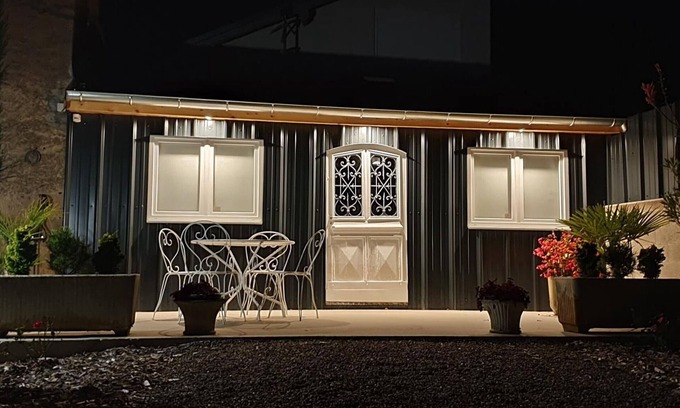 Mersuay Cottage | Charmant gîte historique avec WiFi, jardin et terrasses privées, au cœur de la nature