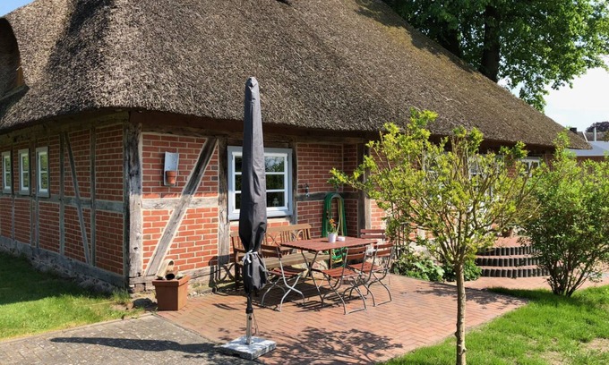 Ludersdorf Maison | Charmant toit de chaume historique près de Lübeck et de la mer Baltique