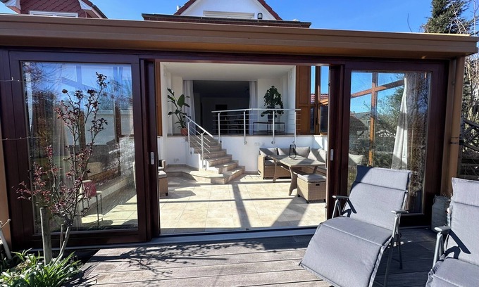 Bad Doberan Maison | Charming Holiday Home with Free Wi-Fi, Parking and Shared Garden