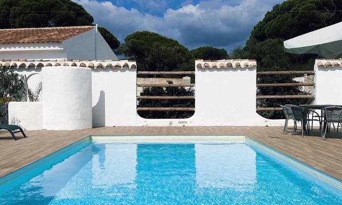 Brena y Marismas de Barbate Natural Park Villa | Charming holiday home located in the La Breña Natural Park.