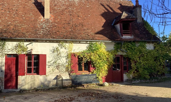 Le Veurdre Maison | Maison de vacances de charme avec jardin privé