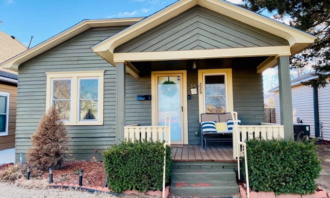 Enid Maison | Charming home - Downtown area