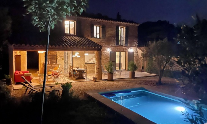 Simiane-la-Rotonde Maison | Charming house