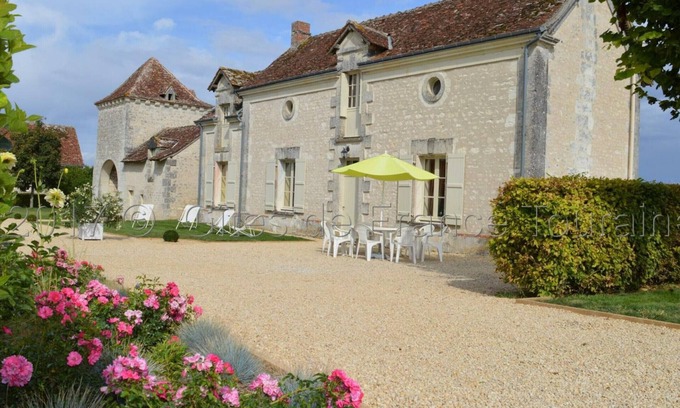 Parcay-sur-Vienne Cottage | Maison de charme avec jardin clos près des vignobles