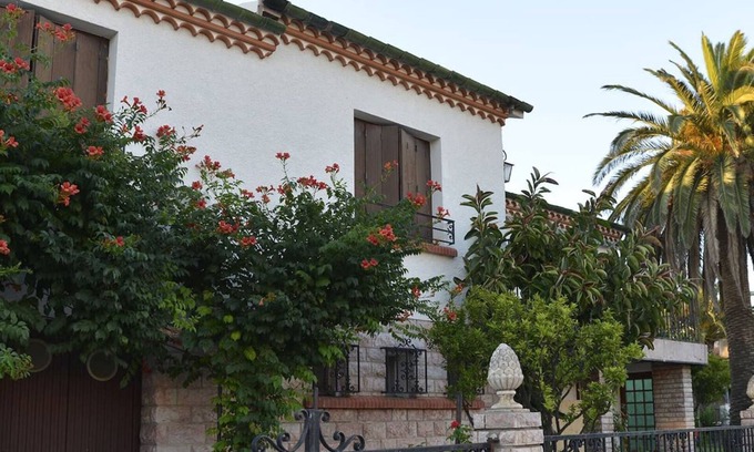 Le Soler Maison | Maison de charme entre mer et montagne.