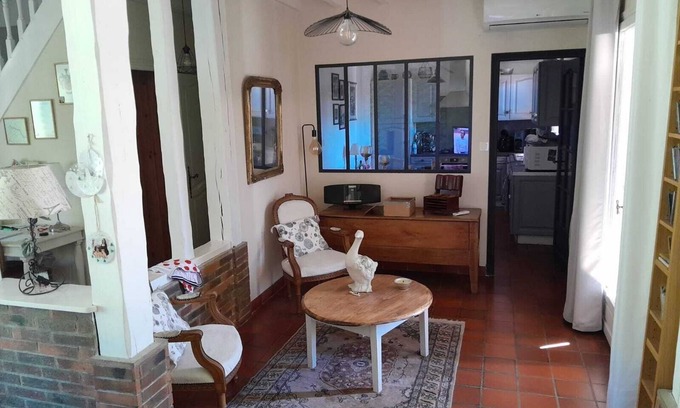 Villebret Maison | Charming house in a peaceful setting with access to a pond opposite