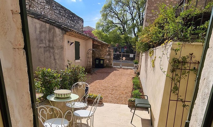Eygalieres Maison | Charming house in the heart of the village