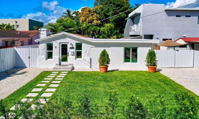 Coral Way Maison | Charming House in the Heart of Miami