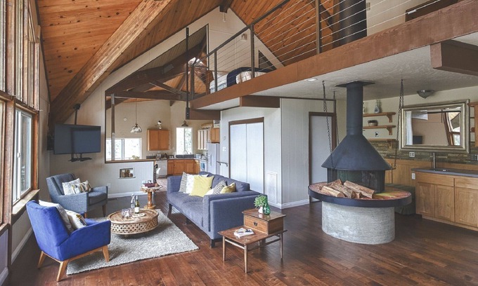 Kaweah Maison | Maison de Charme intérieur de la porte du parc national de Sequoia