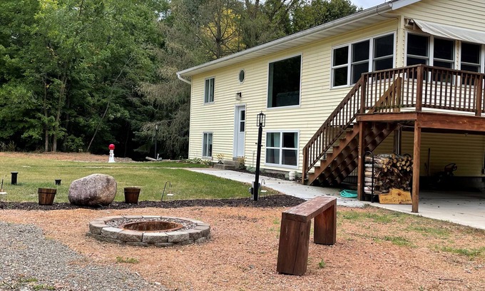 Hamburg Maison | Charming house just 15 miles from Wausau!