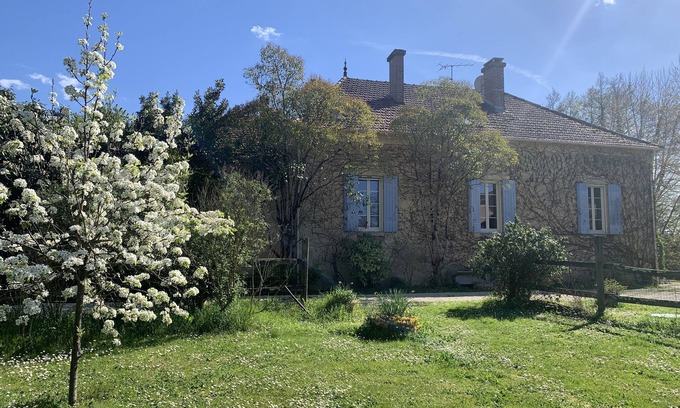 Cours-de-Pile Maison | Demeure de charme "La Clef des Champs", confort, calme et charme de la campagne