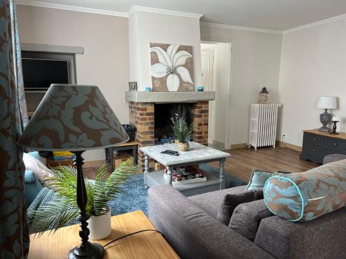 Muides-sur-Loire Appartement | Charming house near Chambord, Blois, Beauval