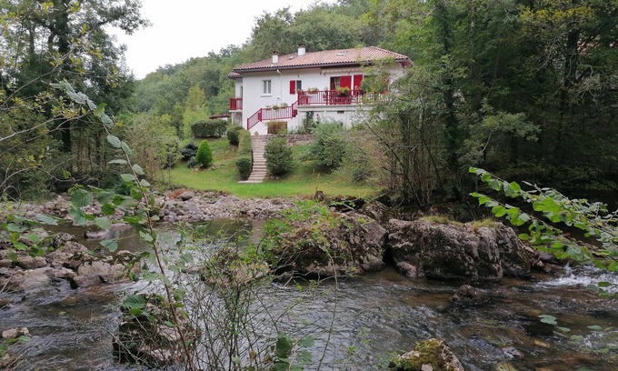 Esterencuby Maison | MAISON DE CHARME RIVIERE PAYS BASQUE