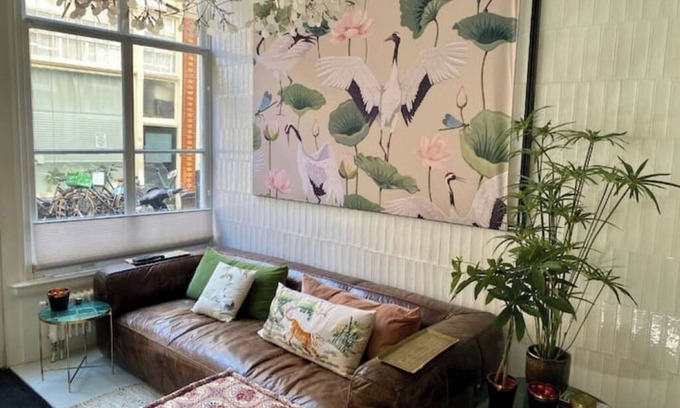 Canal Ring Appartement | Charming Jordaan Garden Apartment - Stylish Stay in the Heart of Amsterdam