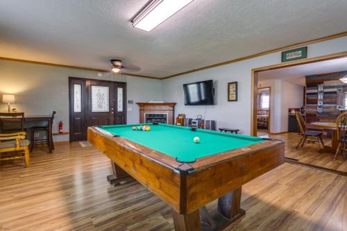 Newkirk Maison | Charming Kaw Lake Country Home with Game Room!