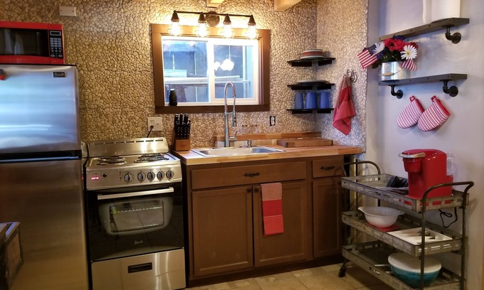 Peninsula Village Appartement | Darling Lake Front Studio Cabin Sleeps 2 Boat Slip and Launch