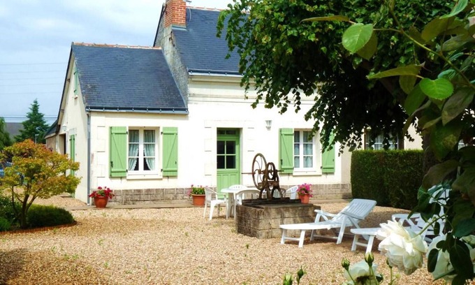 Saint-Martin-de-la-Place Cottage | Gîte familial près de la Loire avec grand jardin, parking privé, proche Saumur et activités nautiques