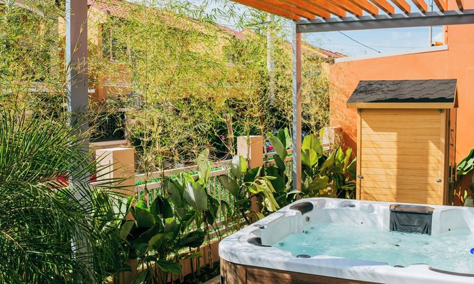 Imus Maison | Charming Love, Lourdes Villa 2-bedroom house with Jacuzzi, Sauna, WiFi, AC &more