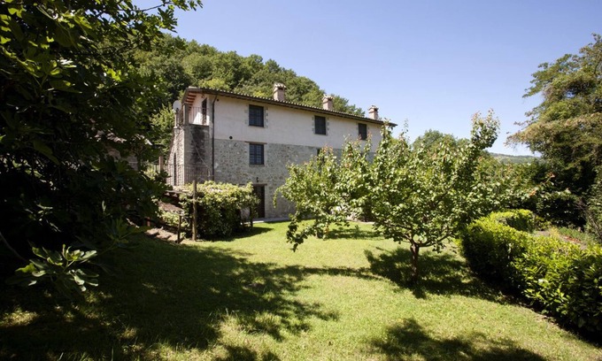 Valfabbrica Maison | Exclusive Villa near Assisi, Charming, Luxury & medieval views