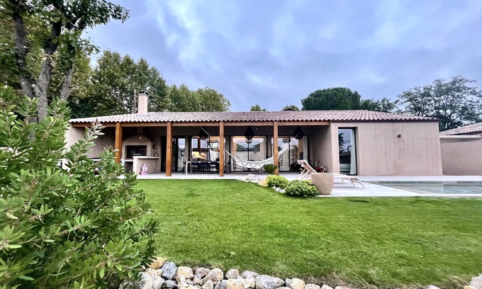 Caux Maison | Charming Mediterranean house, private swimming pool, parking.