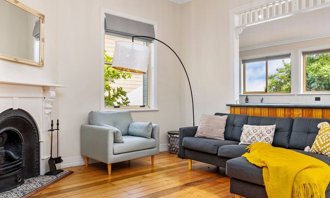 Merewether Maison | Charming Merewether Cottage