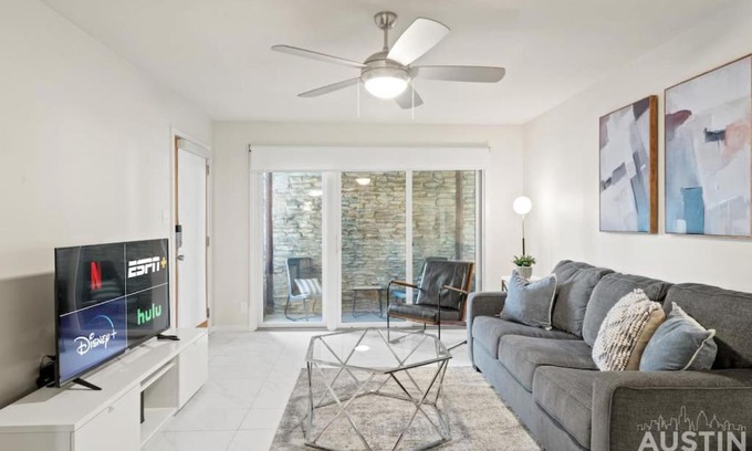 Westfield Appartement | Charming Modern Apt Pool Patio Free Parking