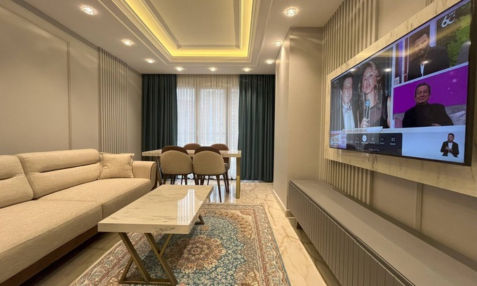 Zeytinburnu Appartement | Charming New Living Space next to Istanbul Fisekhane & Marmaray