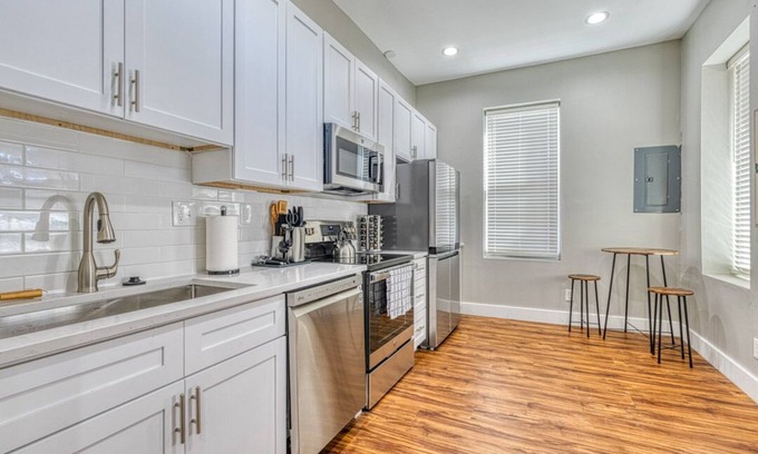 Benton Park Maison | Charming! NEW Loft Apt 2 BD 1 BA