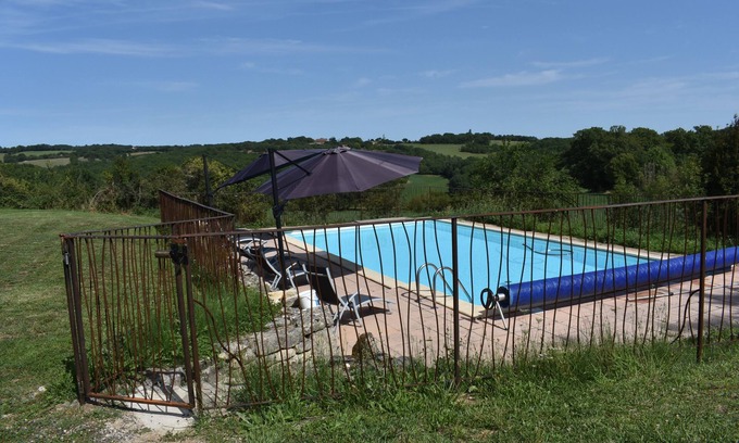 Saint-Cernin Autre | Corps de ferme avec dépendance, piscine chauffée, propriété isolée, parc naturel